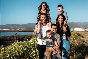 Family of six with four children migrating to Australia