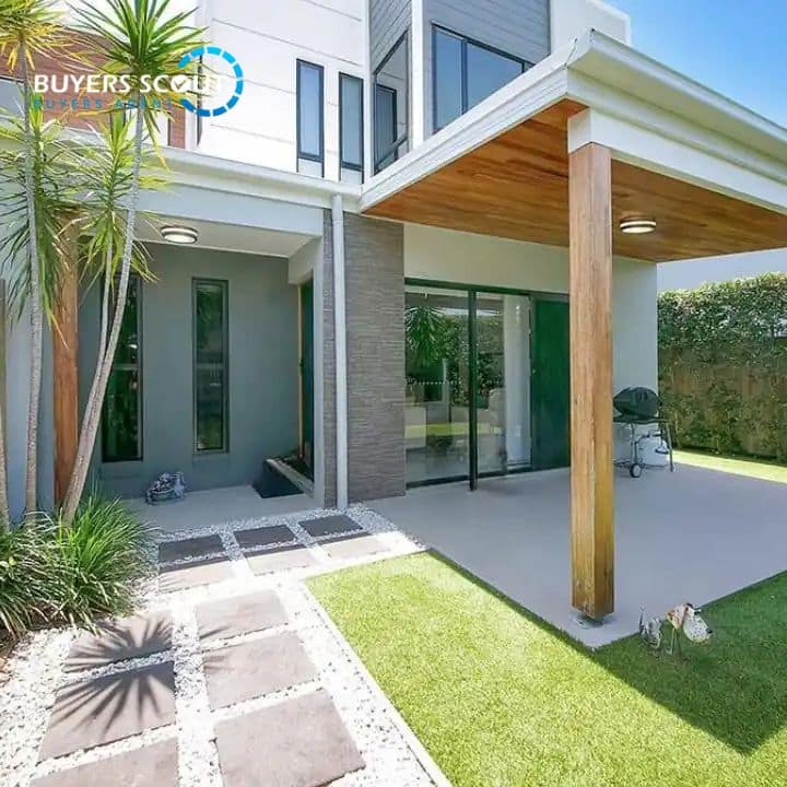 Buying a Home in Carina Heights, Brisbane - Where Lifestyle Meets Opportunity Modern family home in Carina Heights, Brisbane - ideal for buyers seeking lifestyle and convenience