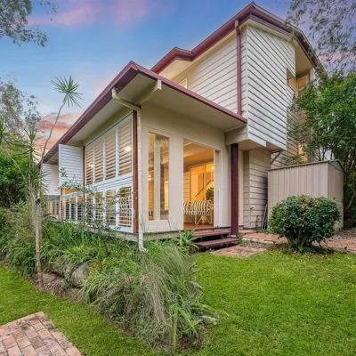 Roxanne and Allan Townhouse in Indooroopilly